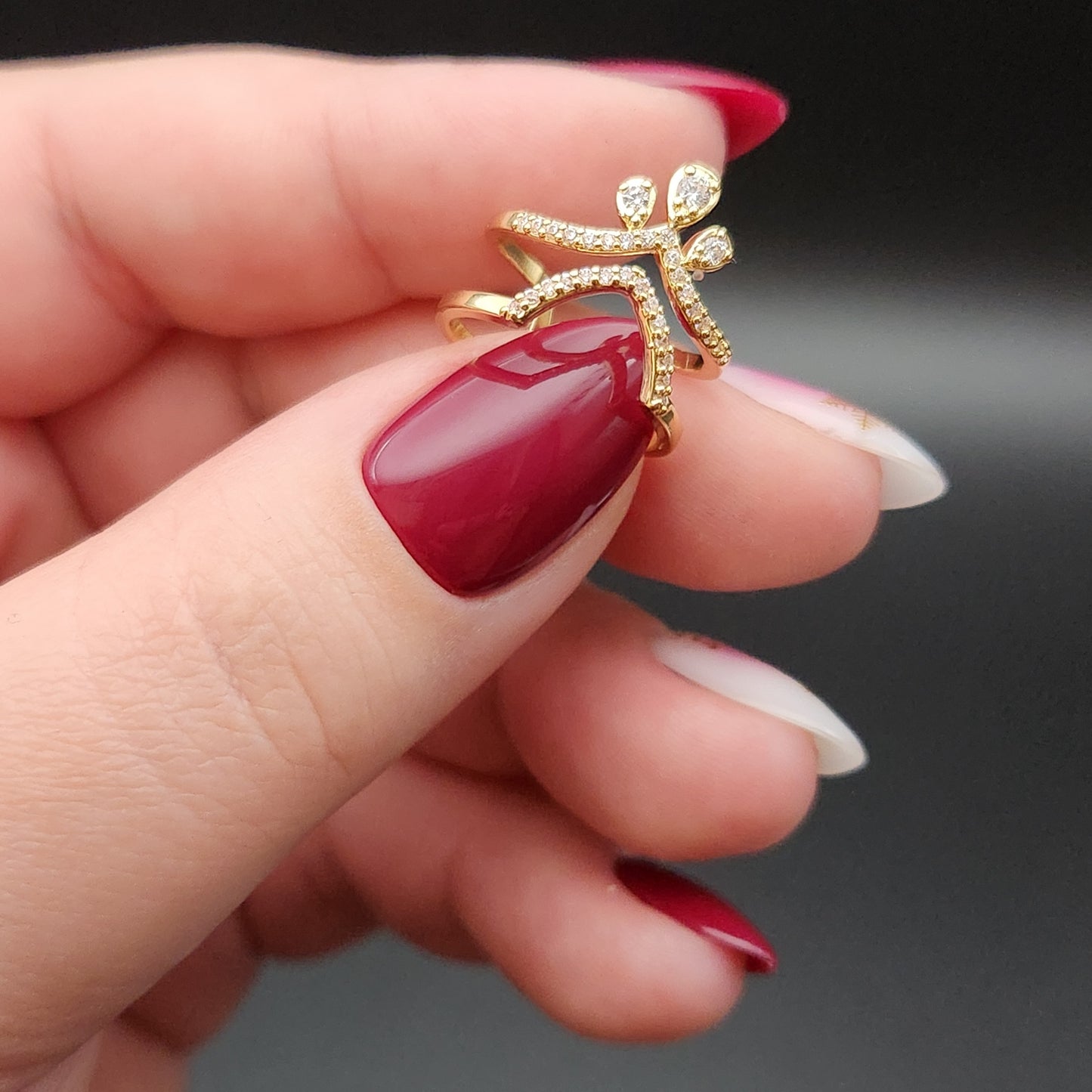 Press on Nails Berry Christmas