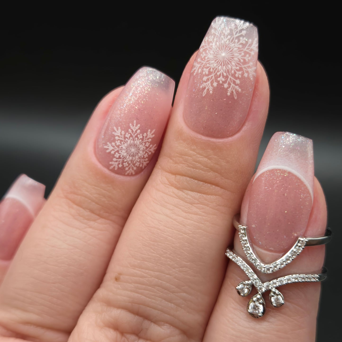 Press on Nails Glimmer Snow