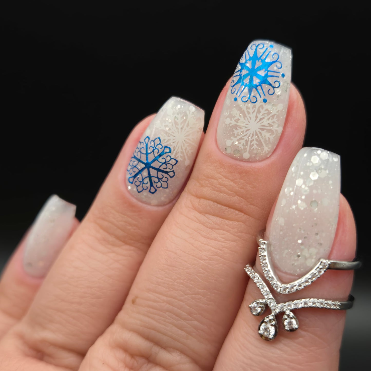 Press on Nails Frostkristallzauber