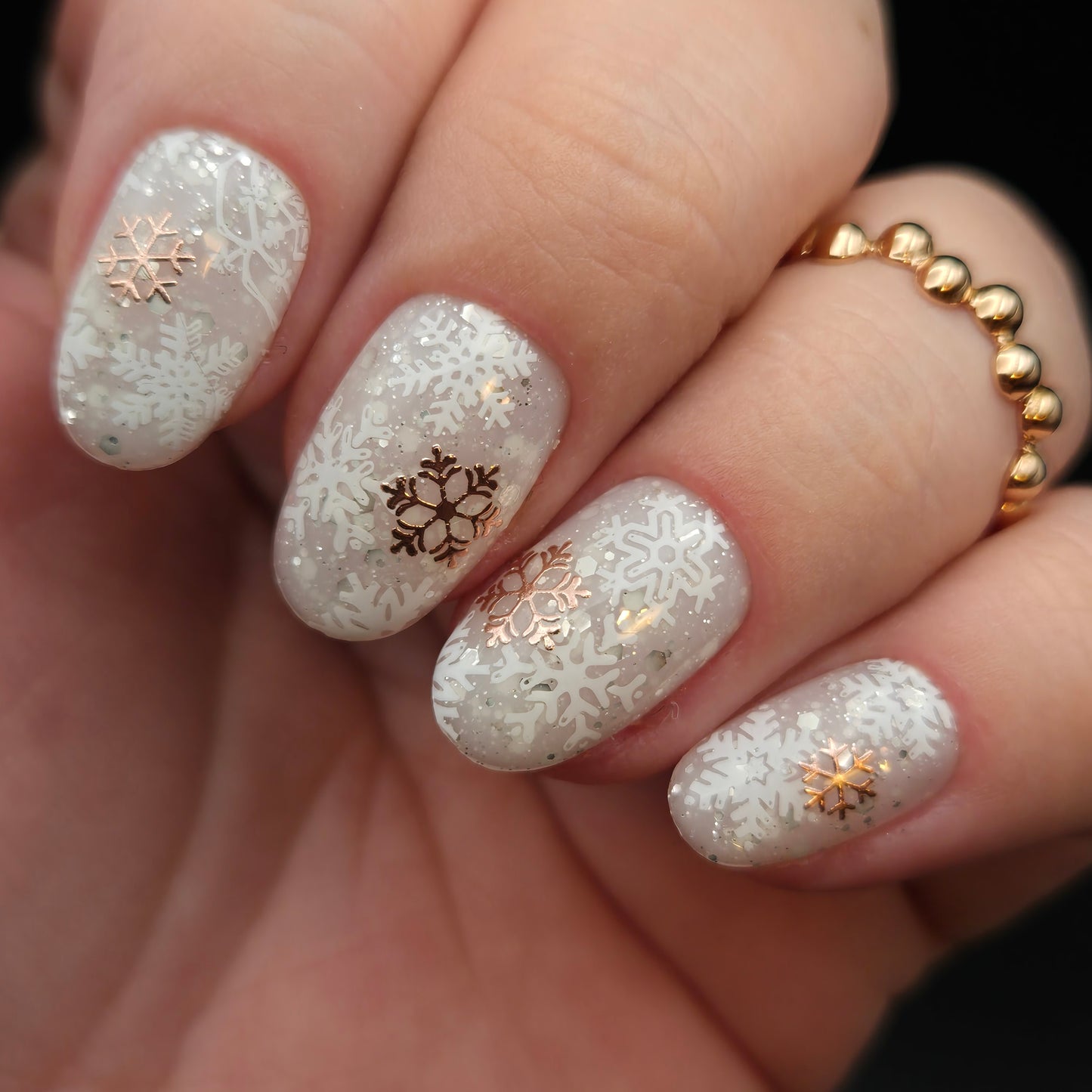 Press on Nails Cold Outside