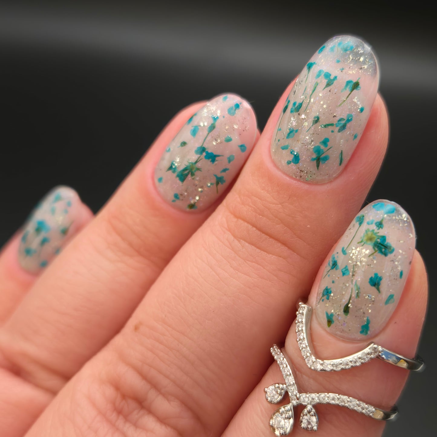 Press on Nails Baby's Breath turquoise