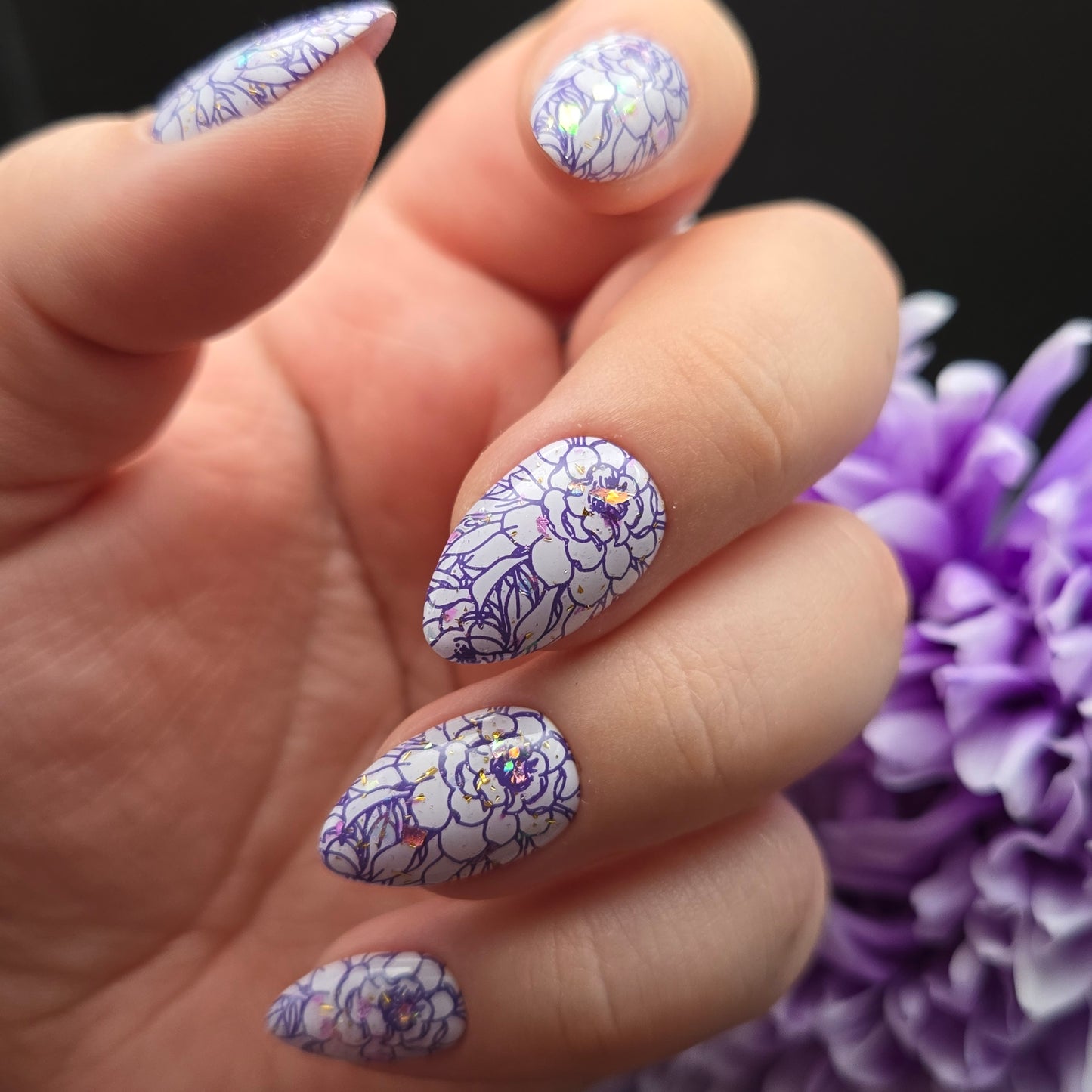 Press on Nails Peony