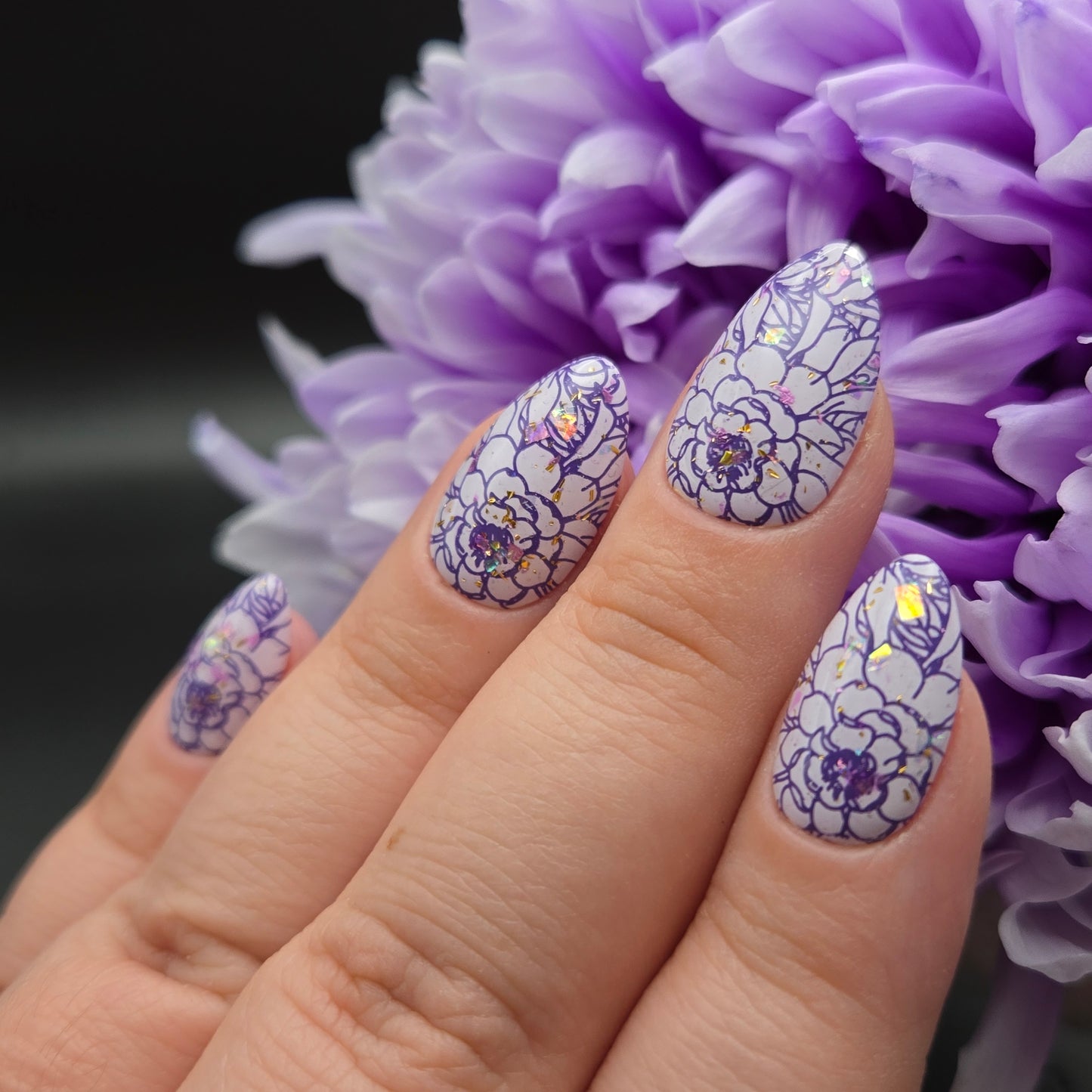 Press on Nails Peony