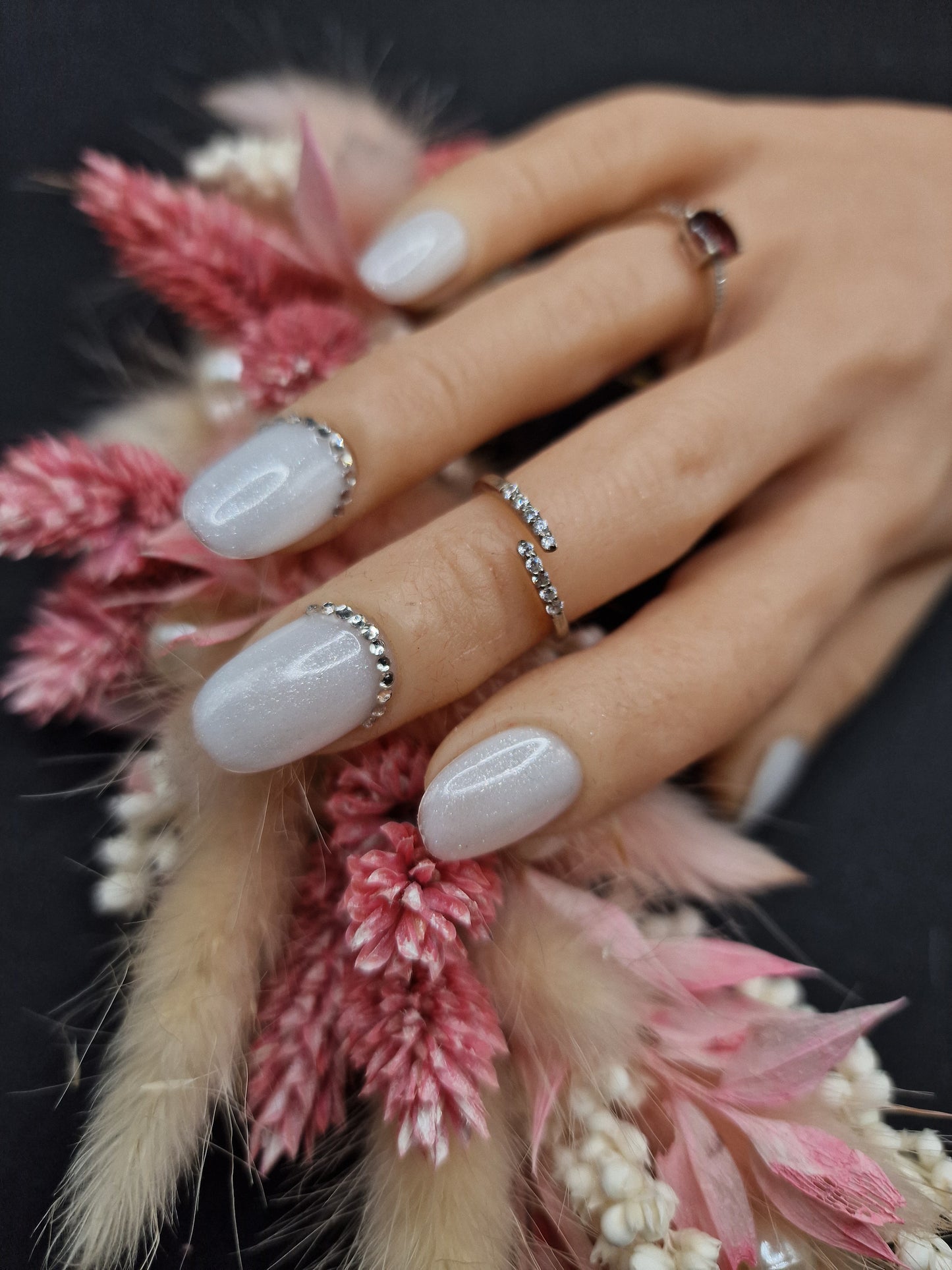 Press on Nails Bridal Glimmer