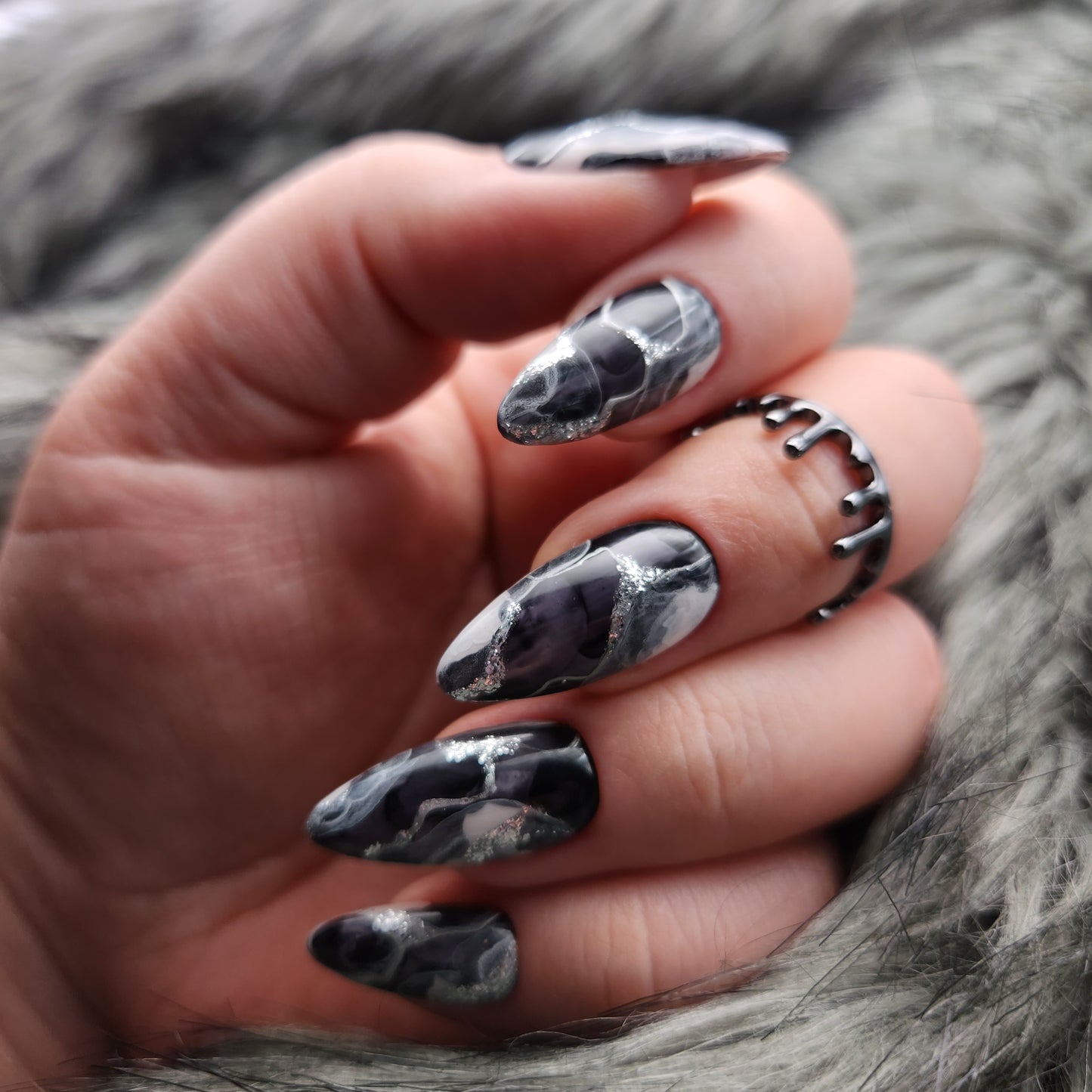 Press on Nails black Marble