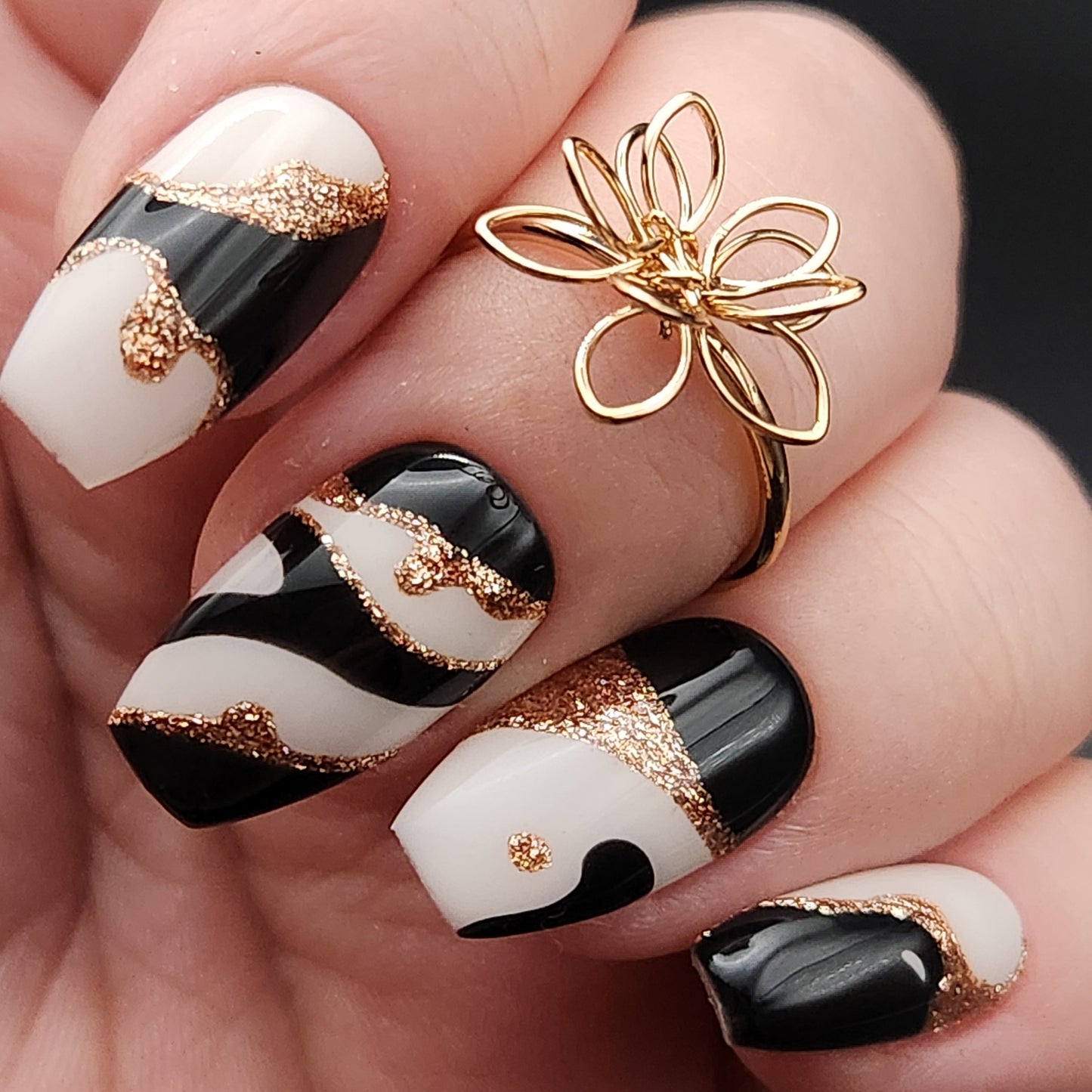 Press on Nails Koi