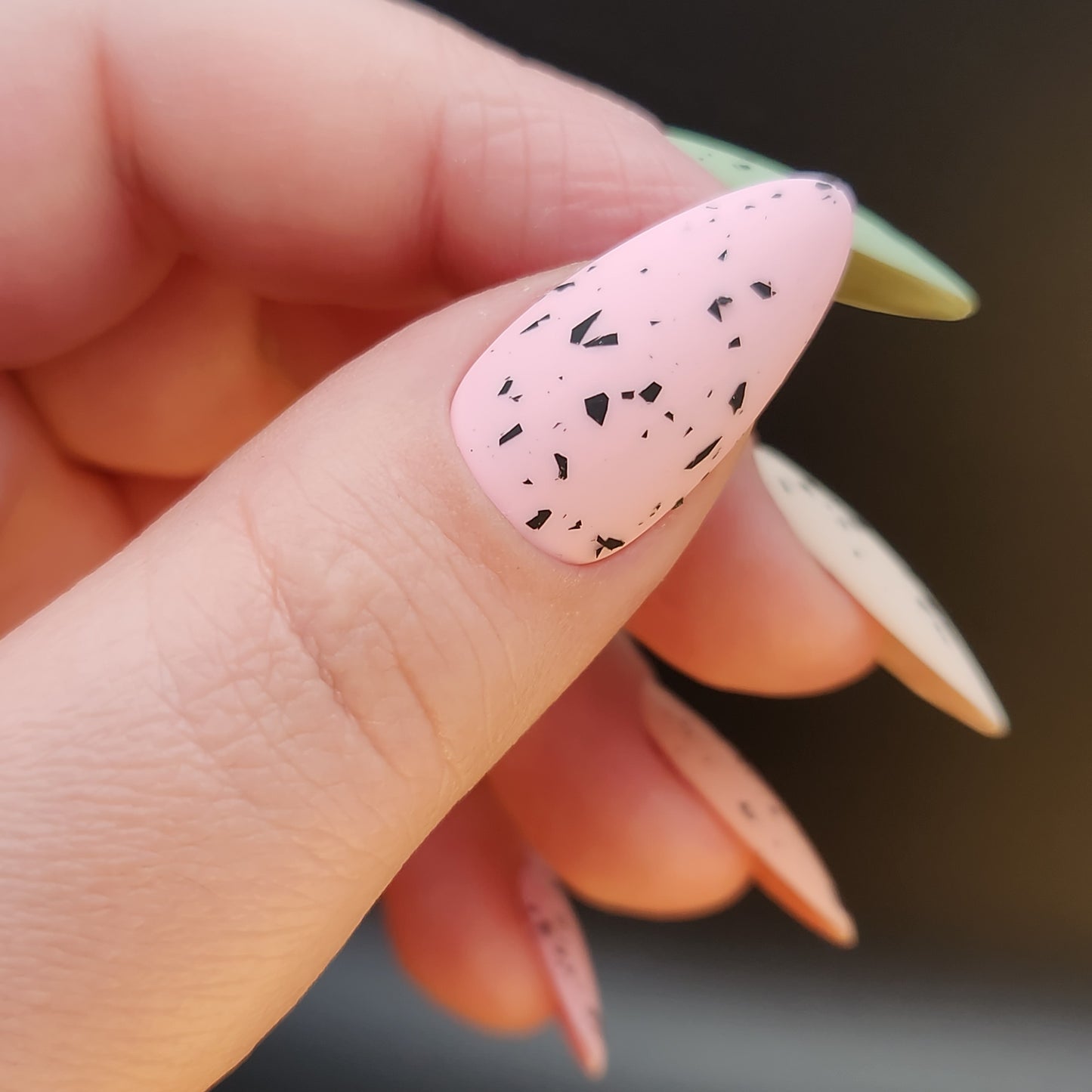Press on Nails Eggshell