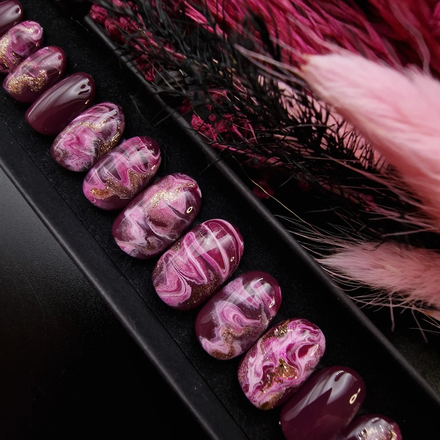 Press on Nails Berry Marble