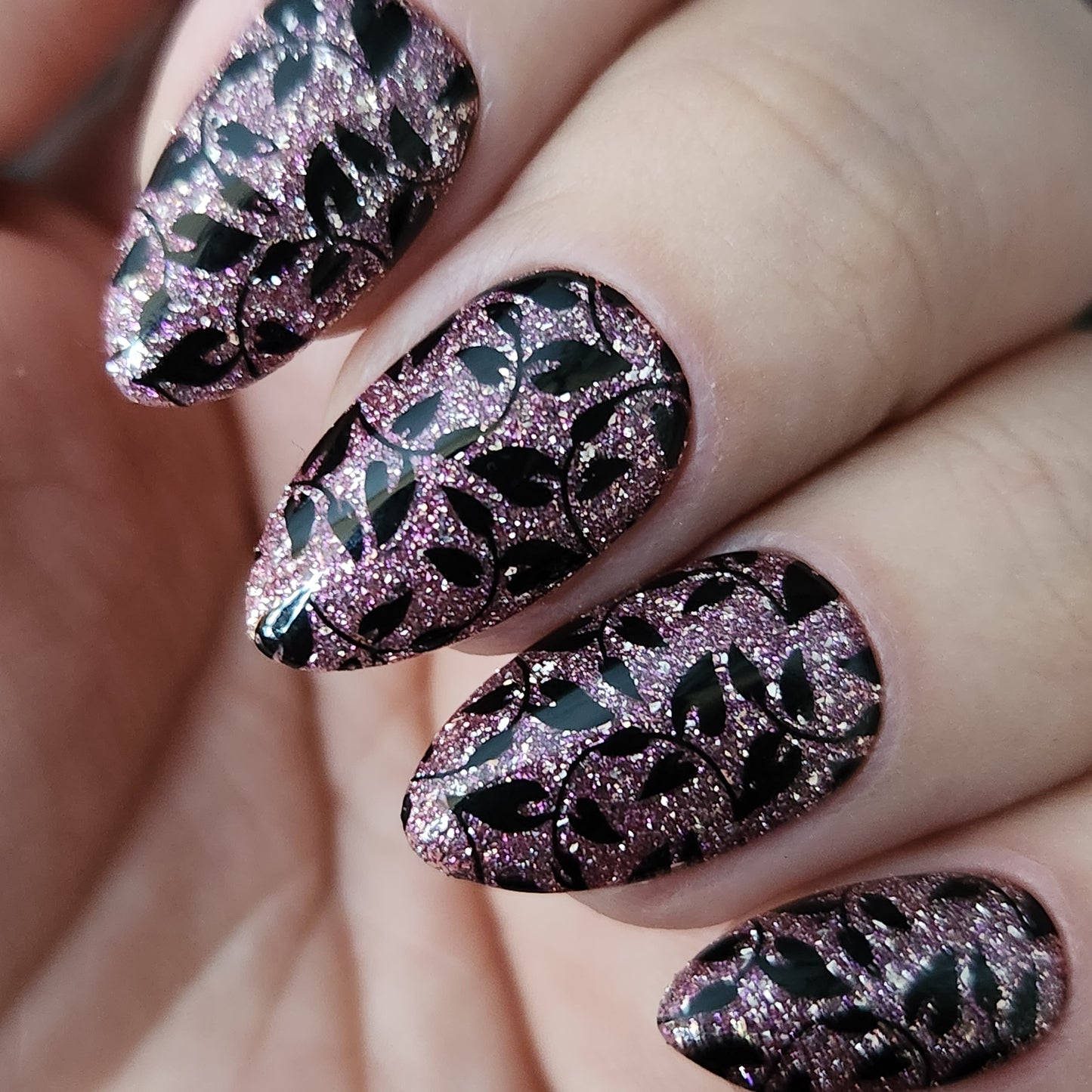 Press on Nails FlashOn Rose Vine