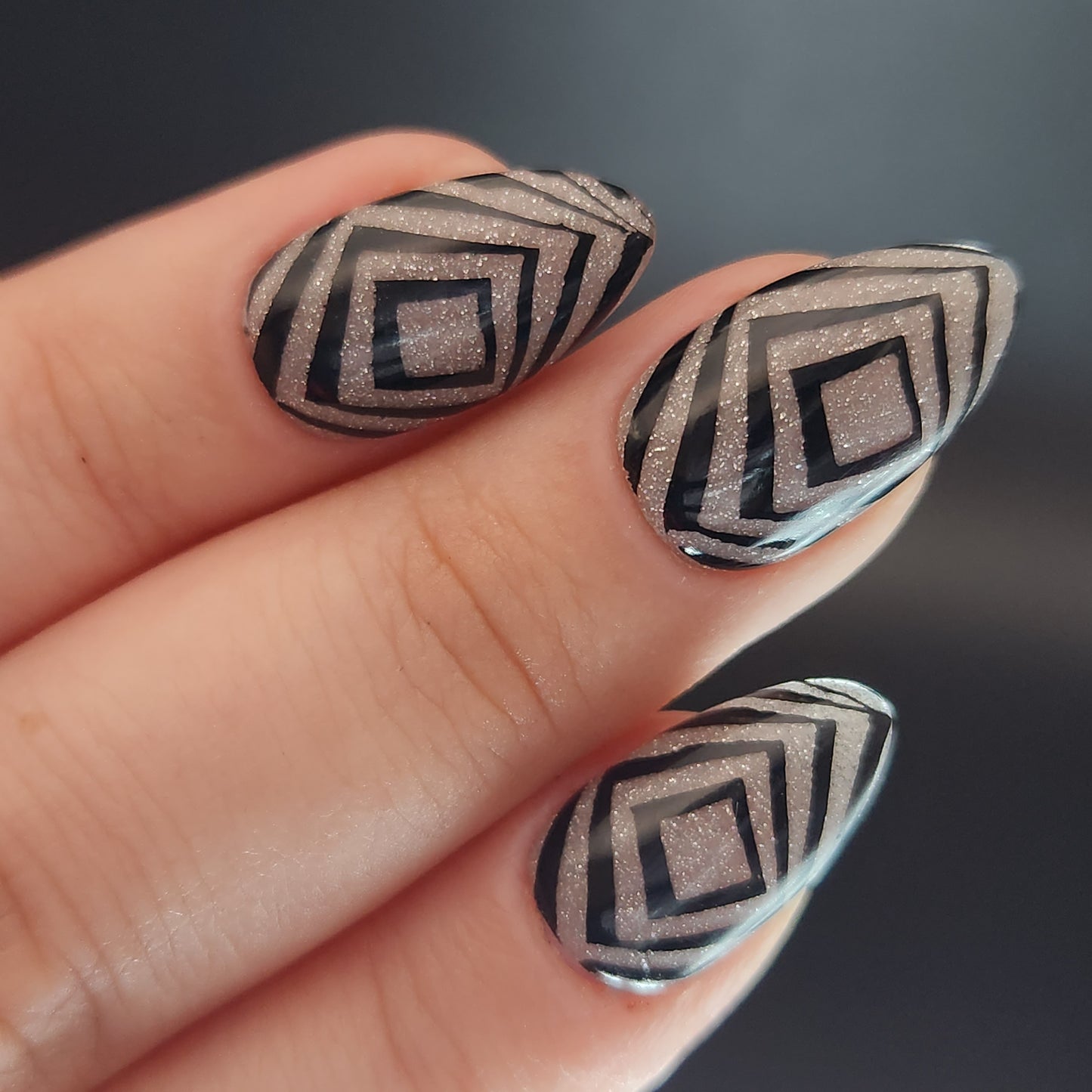 Press on Nails Void