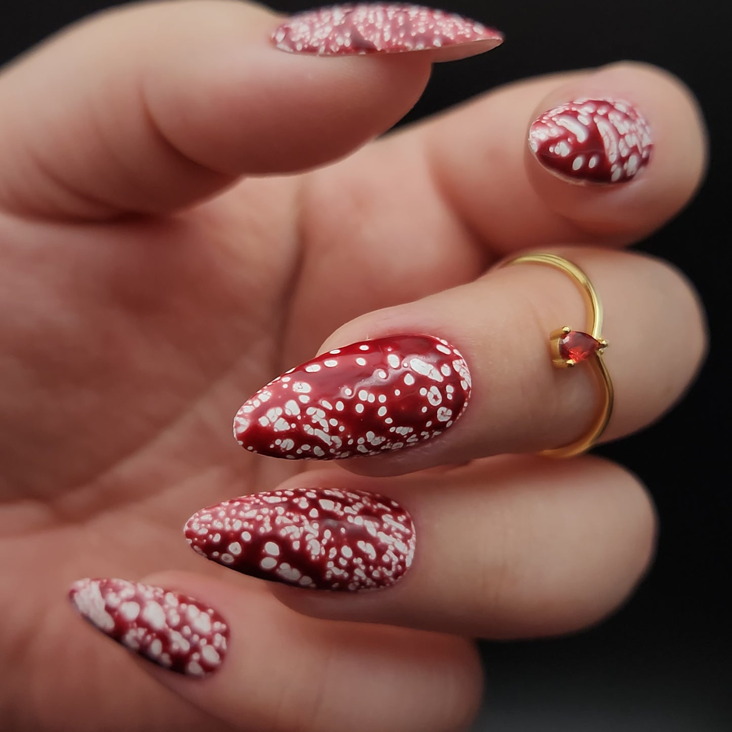 Press on Nails Bloody Mary