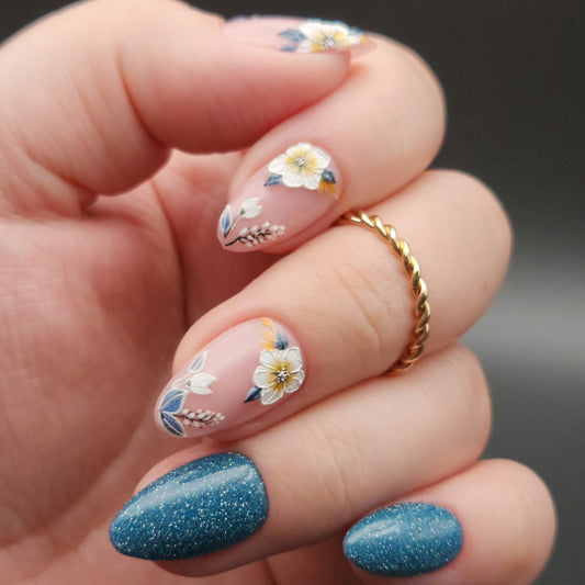 Press on Nails Blue Jasmin