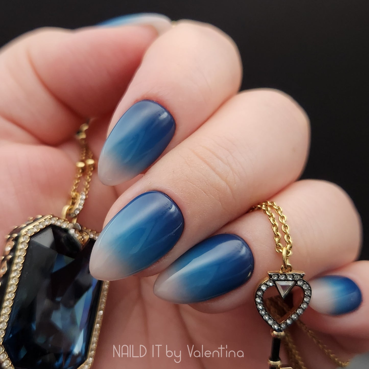 Press on Nails Ocean Ombre