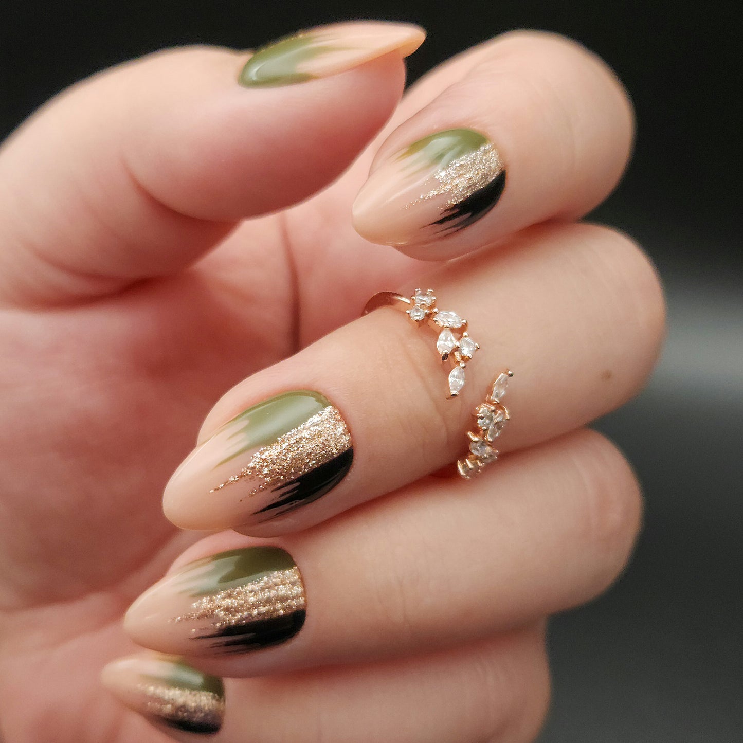 Press on Nails Olive Breeze