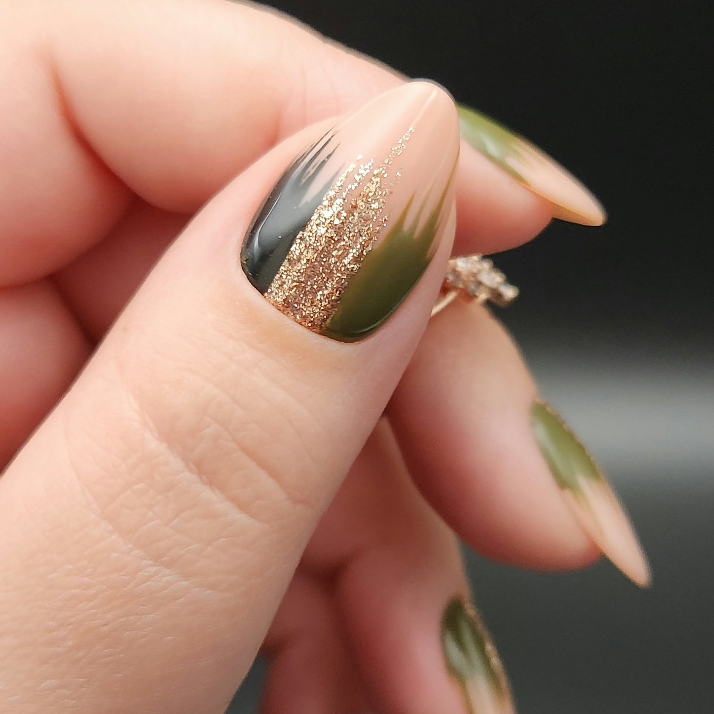 Press on Nails Olive Breeze