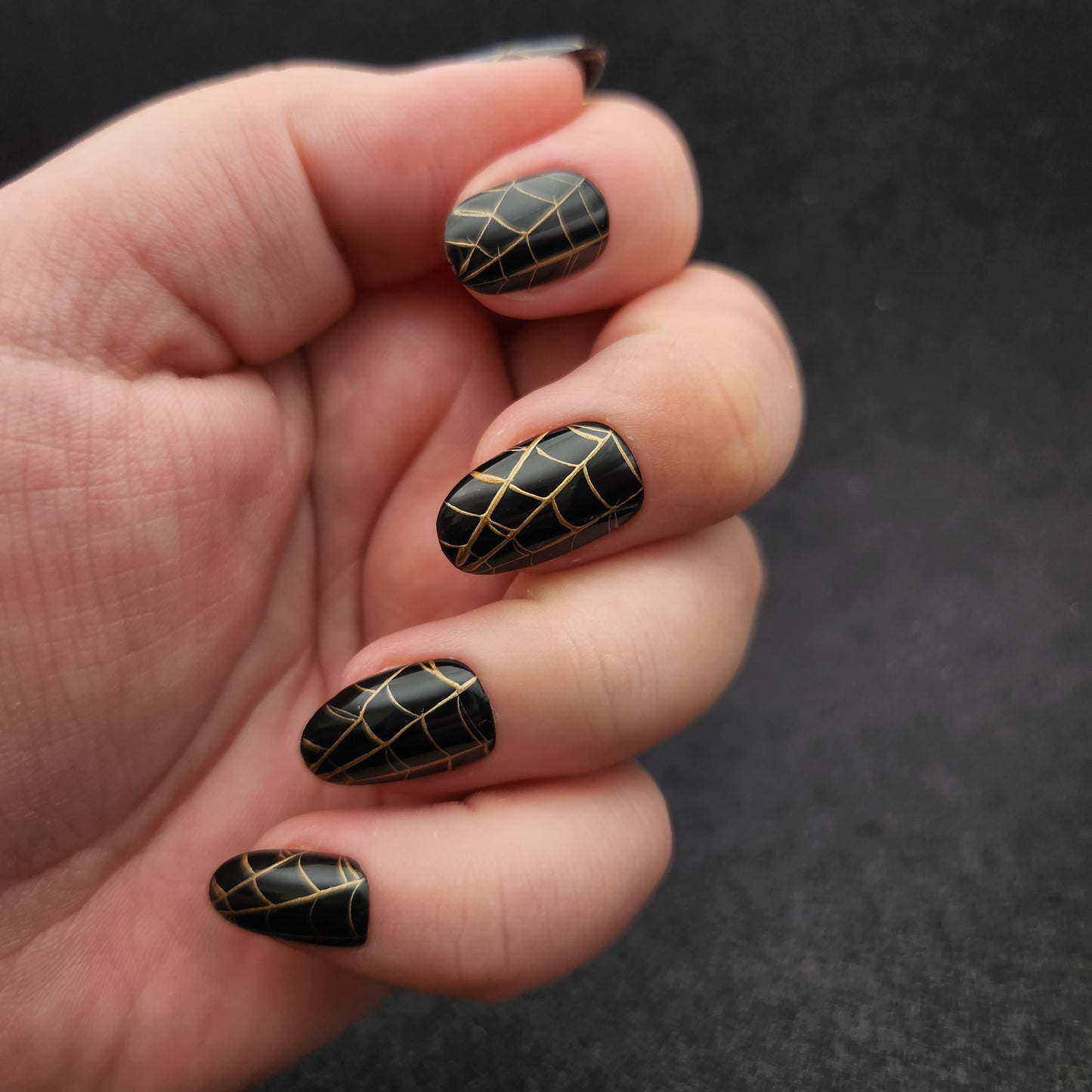 Press on Nails Dark Web