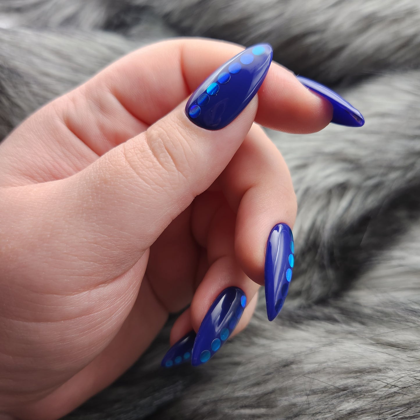 Press on Nails blaue Pailletten