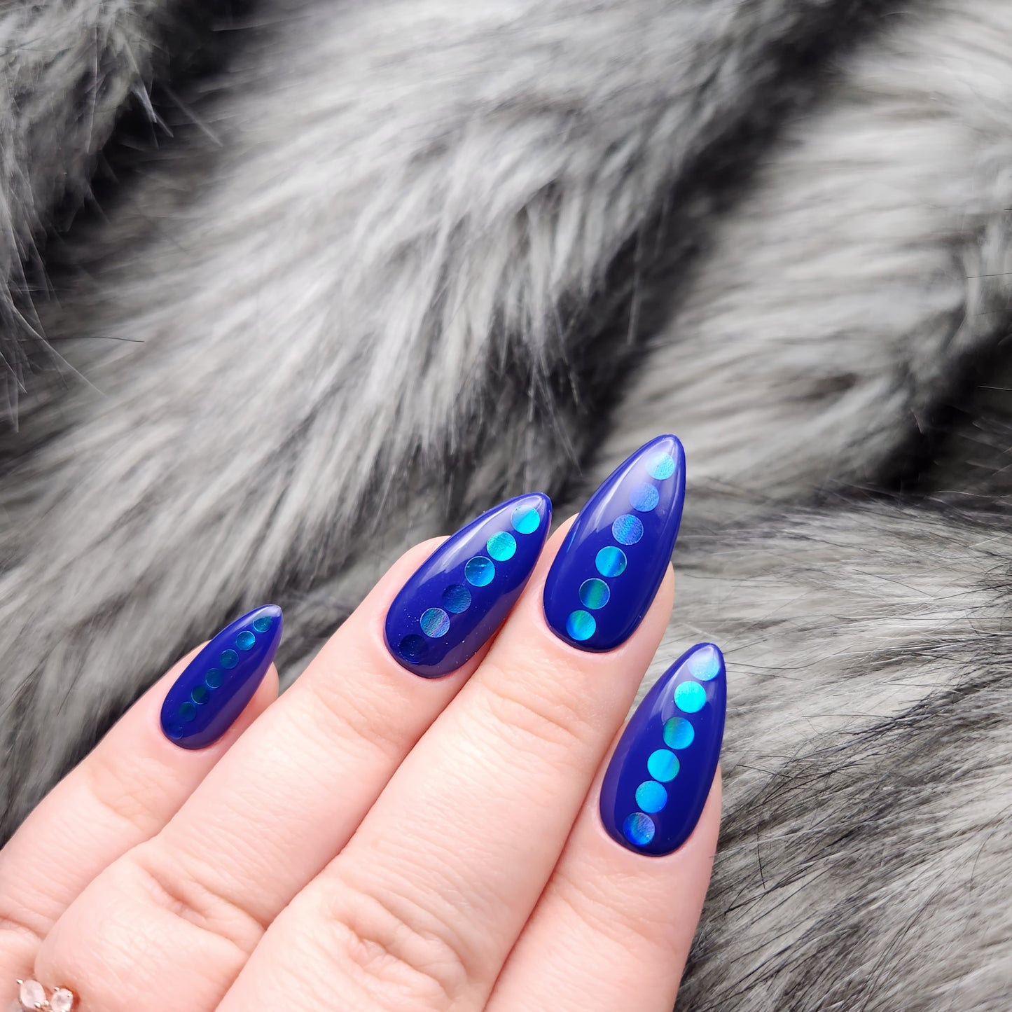 Press on Nails blaue Pailletten