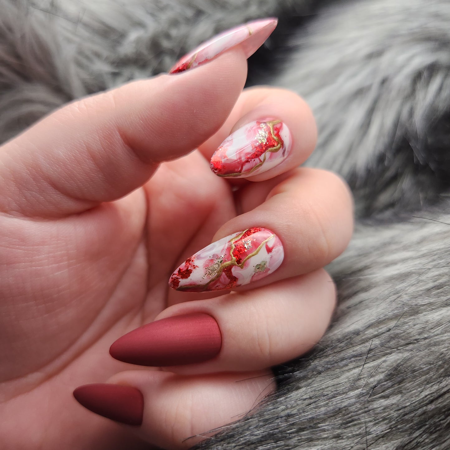 Press on Nails red Marble