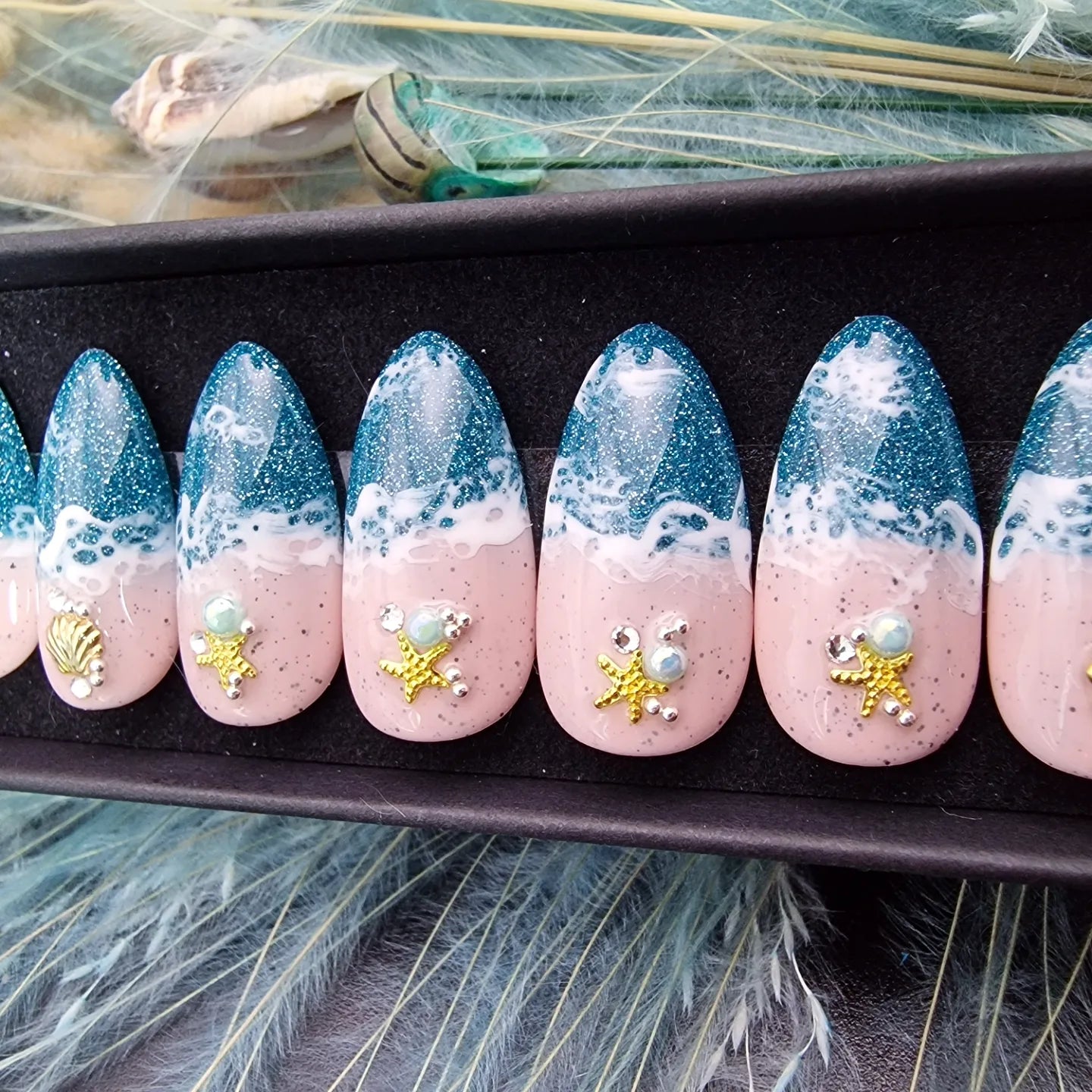 Press on Nails Ocean